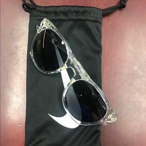 Nike Essential Horizon Sunglasses
